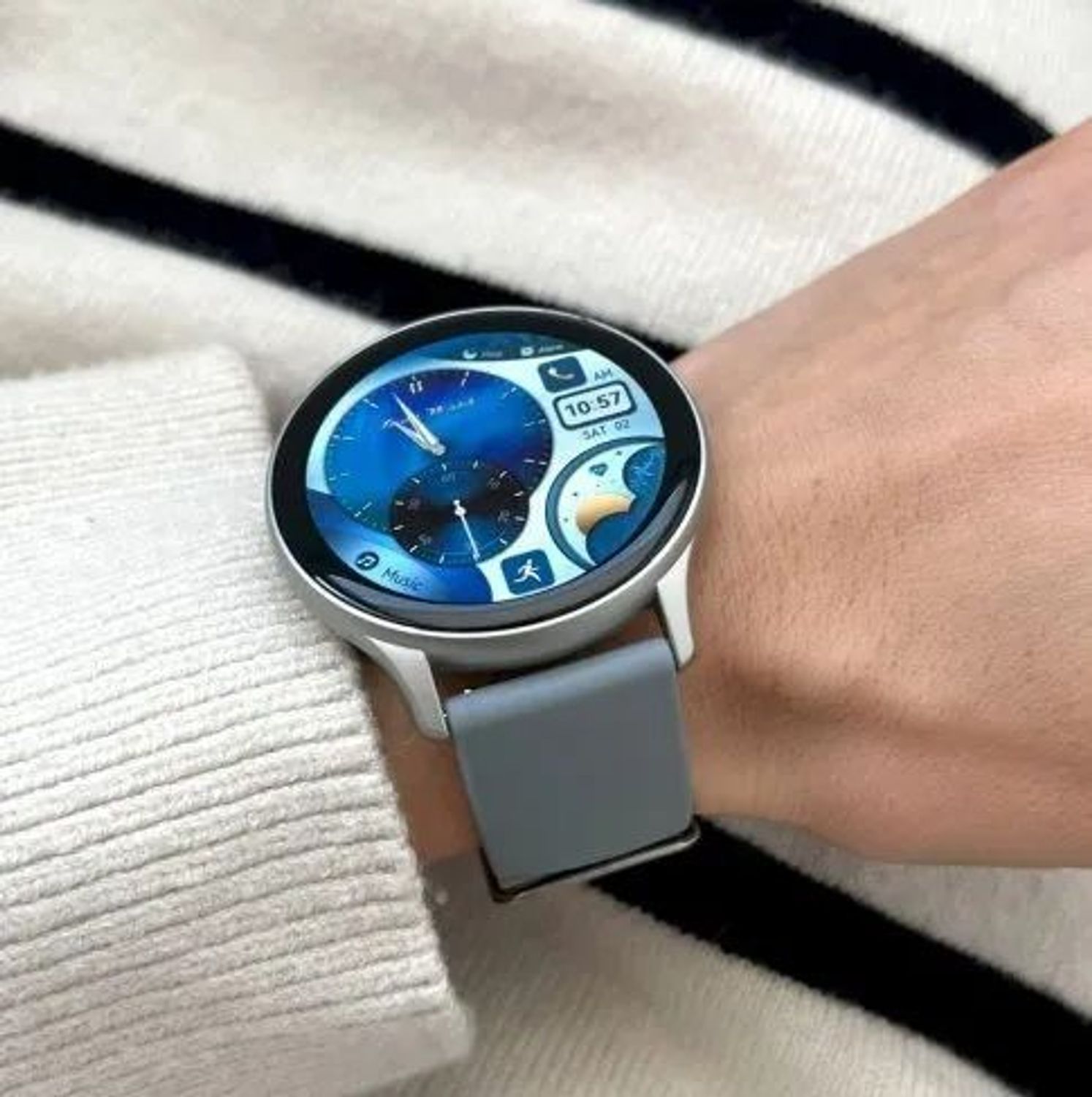 Smartwatch damski Rubicon z rozmowami szary pasek RNCF11. Smartwatch damski na prezent. Zegarek sportowy damski. Smartwatch na silikonowym pasku. Smartwatch z rozmowami telefonicznymi..jpg